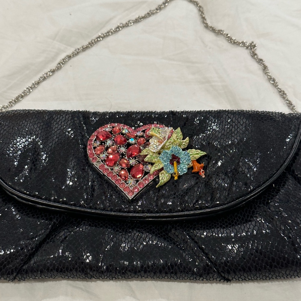Black iris lane Sweetheart Clutch Purse